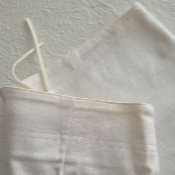 5th & Ocean White Lace-Up Shorts - Picture 9 of 9